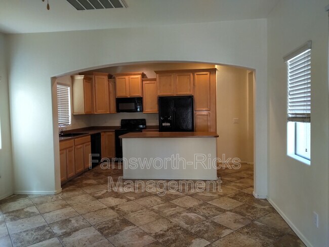 Building Photo - 4683 E Olney Ave