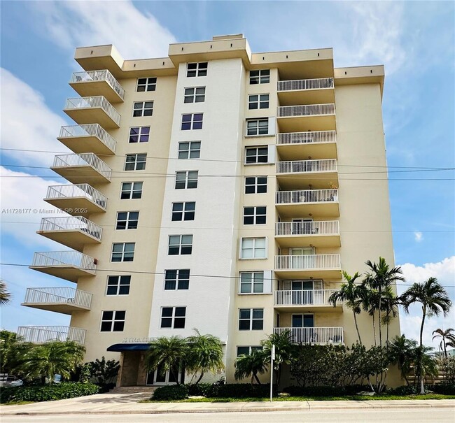 Building Photo - 1401 S Ocean Dr