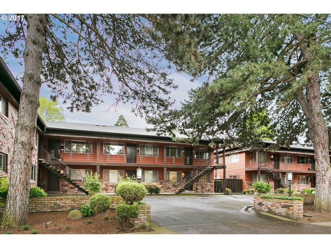 Primary Photo - Mid Century Condo in Irvington W/S/T Included