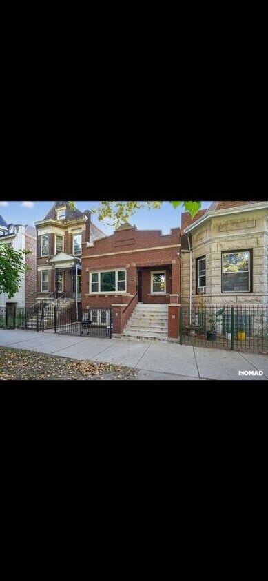 Foto principal - 2332 S Marshall Blvd
