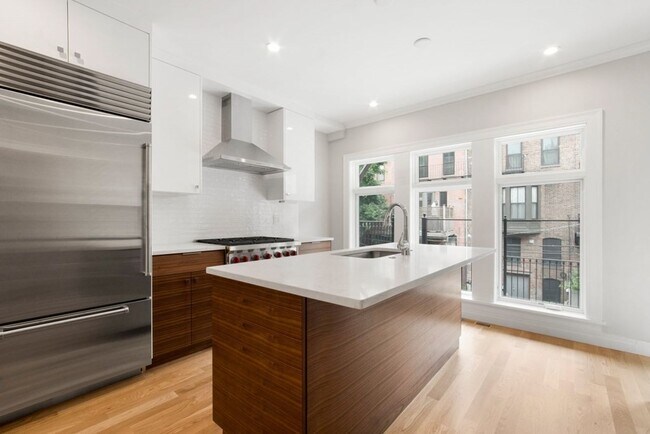 Foto del edificio - 107 Pembroke St
