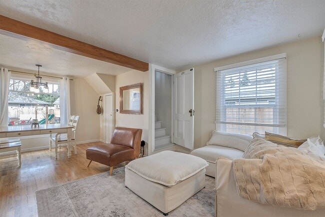 Building Photo - Charming Hillsboro Bungalow with RV Parking & Modern Upgrades!