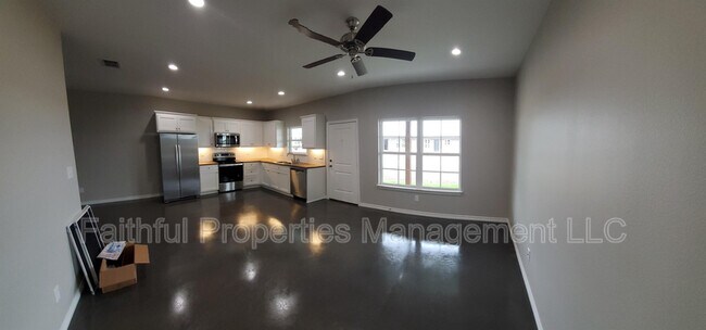 Foto del edificio - 14209 County Rd 452