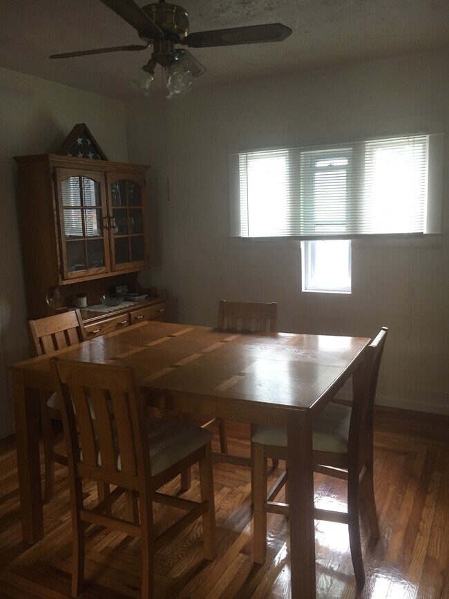 Dining Room - 210 E Williams St
