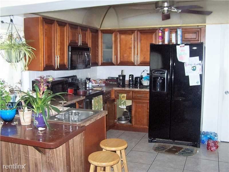 Foto del edificio - 3951 NW 33rd Ave