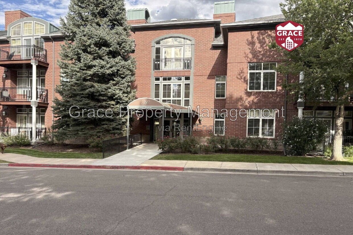 Photo - 300 Hudson Street