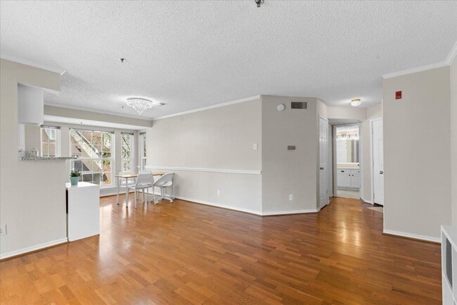 Foto del edificio - 1524 Lincoln Way