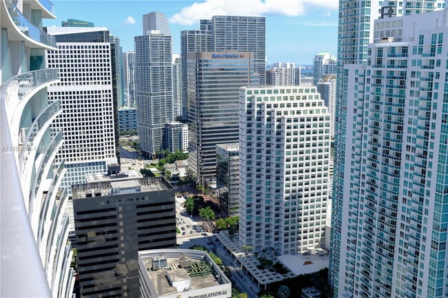 Building Photo - 1010 Brickell Ave
