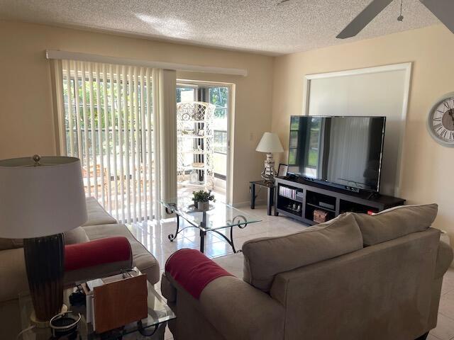 Building Photo - 13664 Coconut Palm Ct
