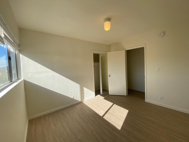 Building Photo - 3158 Verdugo Rd