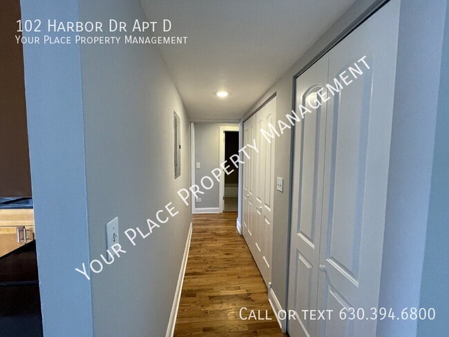 Building Photo - 102 Harbor Dr