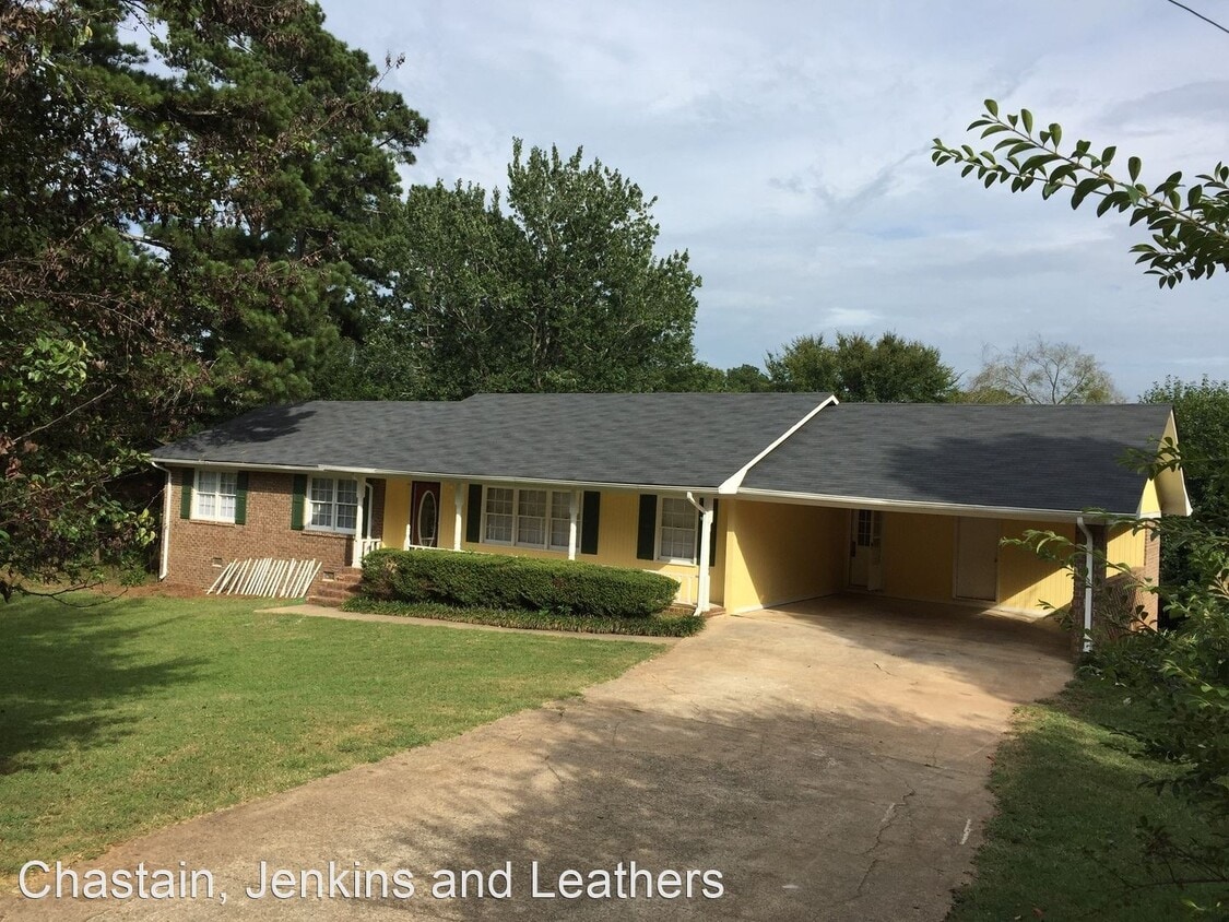 Primary Photo - 3 br, 2 bath House - 315 Forest Heights Drive
