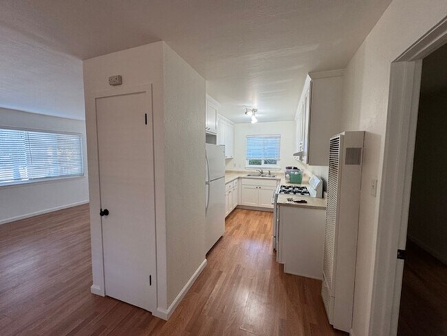 Foto del edificio - 1211 Mayette Ave