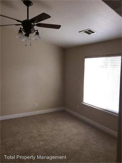 Building Photo - 4 br, 2 bath House - 3526 S. Martin Ct.