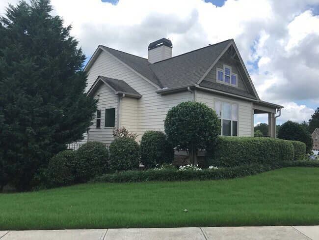 Foto del edificio - 263 Solamere Ln