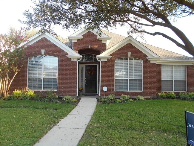 Photo - 4716 Frost Hollow Dr House