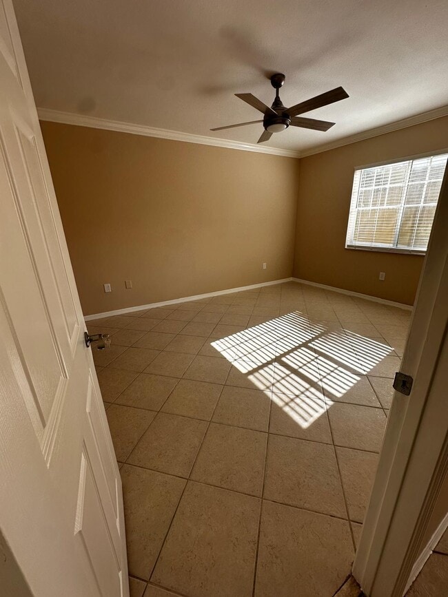 Building Photo - 6511 Emerald Dunes Dr