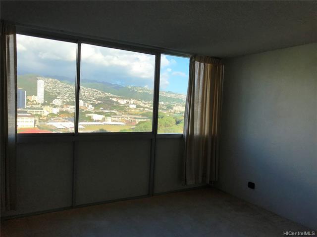Building Photo - 2211 Ala Wai Blvd