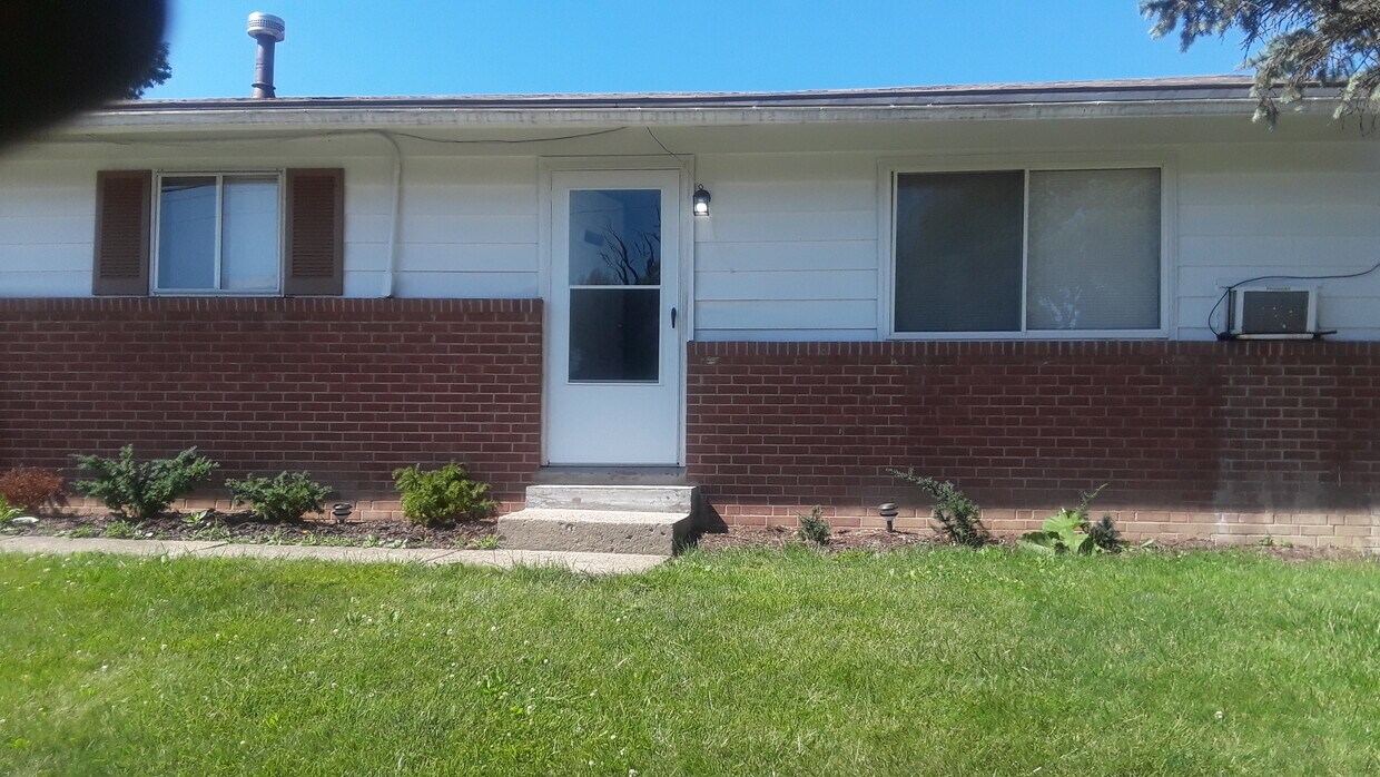 1712 Cromwell Dr Unit 1712, Akron, OH 44313 Apartments in Akron, OH