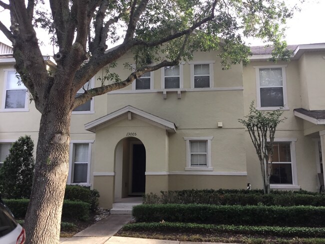 Building Photo - Avalon Park Spacious two story townhome