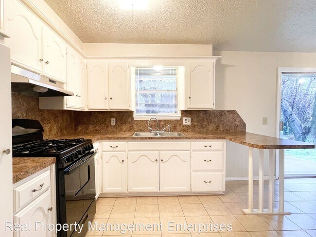 Foto del edificio - 3 br, 1.5 bath House - 5012 Brookdale Drive