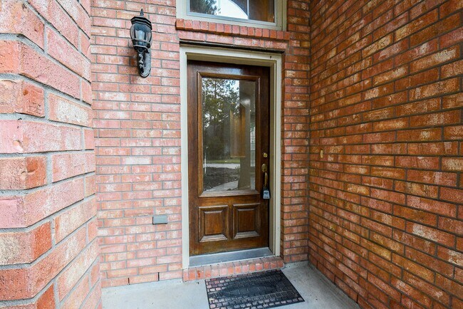 Foto del edificio - 202 W Sterling Pond Cir