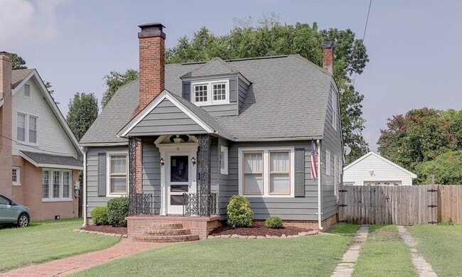 Building Photo - 18 Claremont Ave