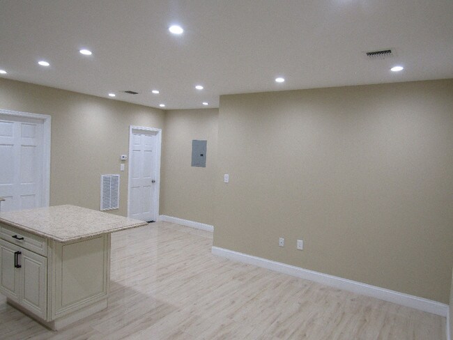 Foto del edificio - 1816 Sterling Pl