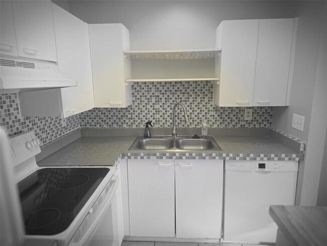 Foto del edificio - 10122 Winsford Oak Blvd