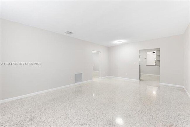 Building Photo - 3855 SW 87th Pl