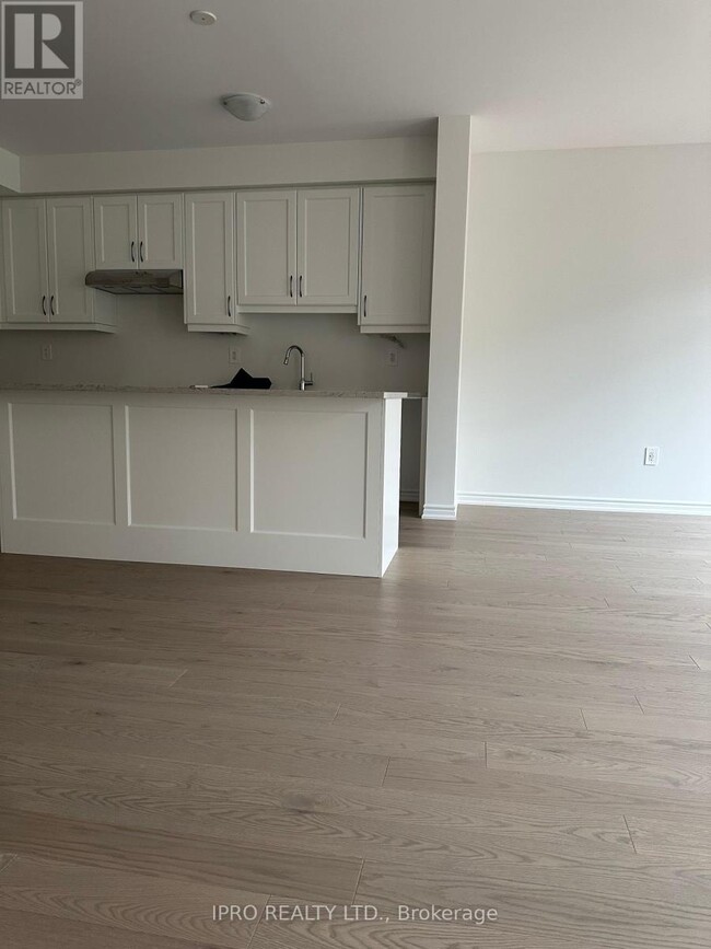 Building Photo - 312 Bergamot Ave