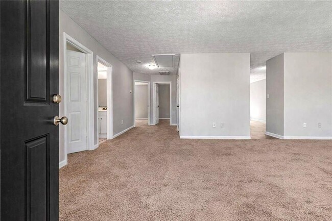 Foto del edificio - 588 Elle's Wy