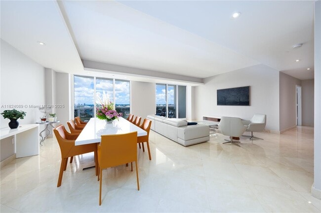Building Photo - 9559 Collins Ave