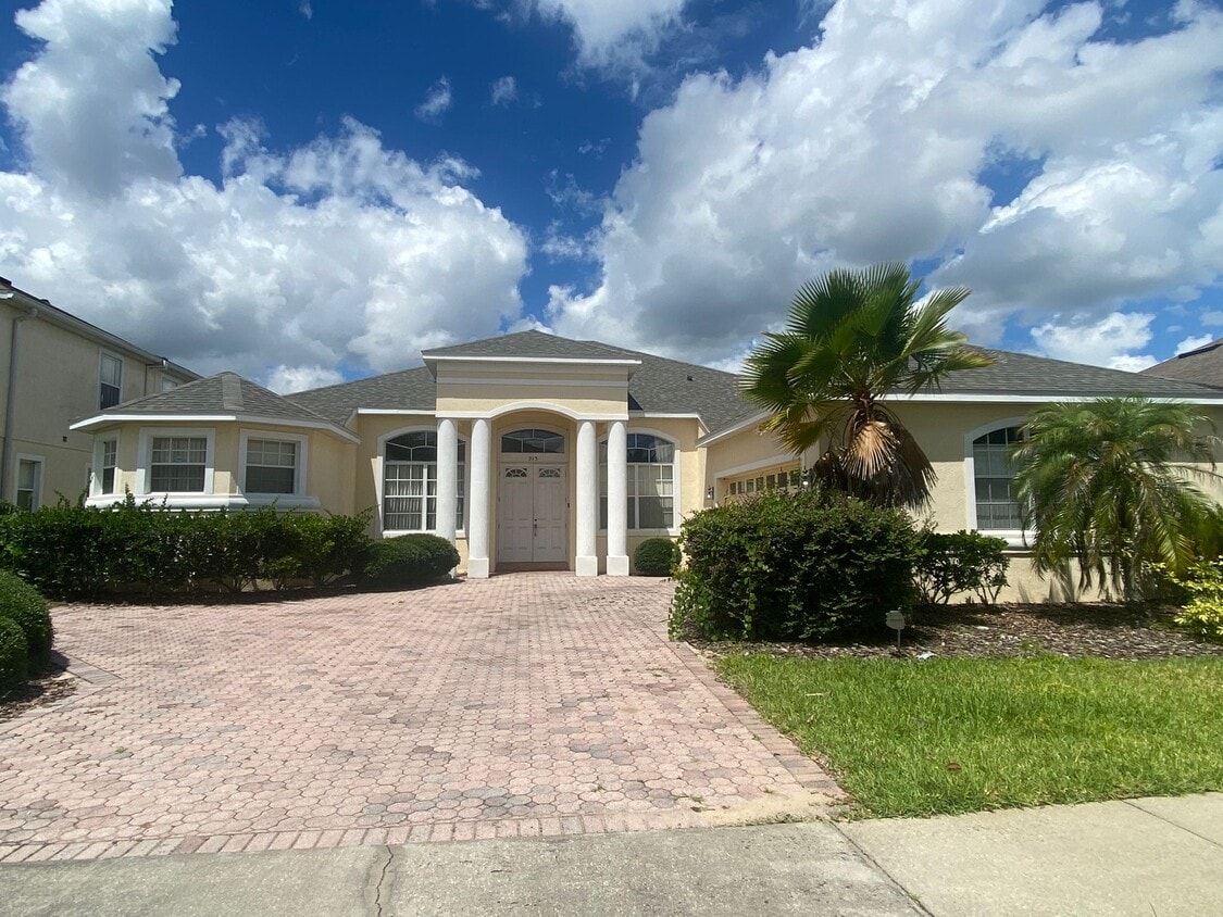 Primary Photo - 213 Birkdale St