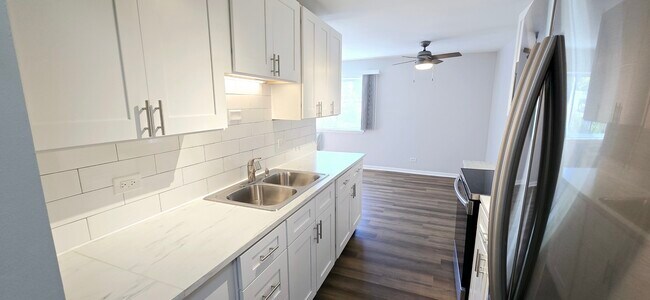 Foto del edificio - 10 Oak Ave