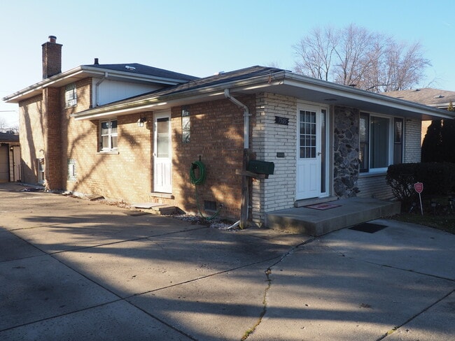 Building Photo - 7505 173rd St