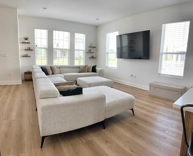 Foto del edificio - 738 Rivington Ave