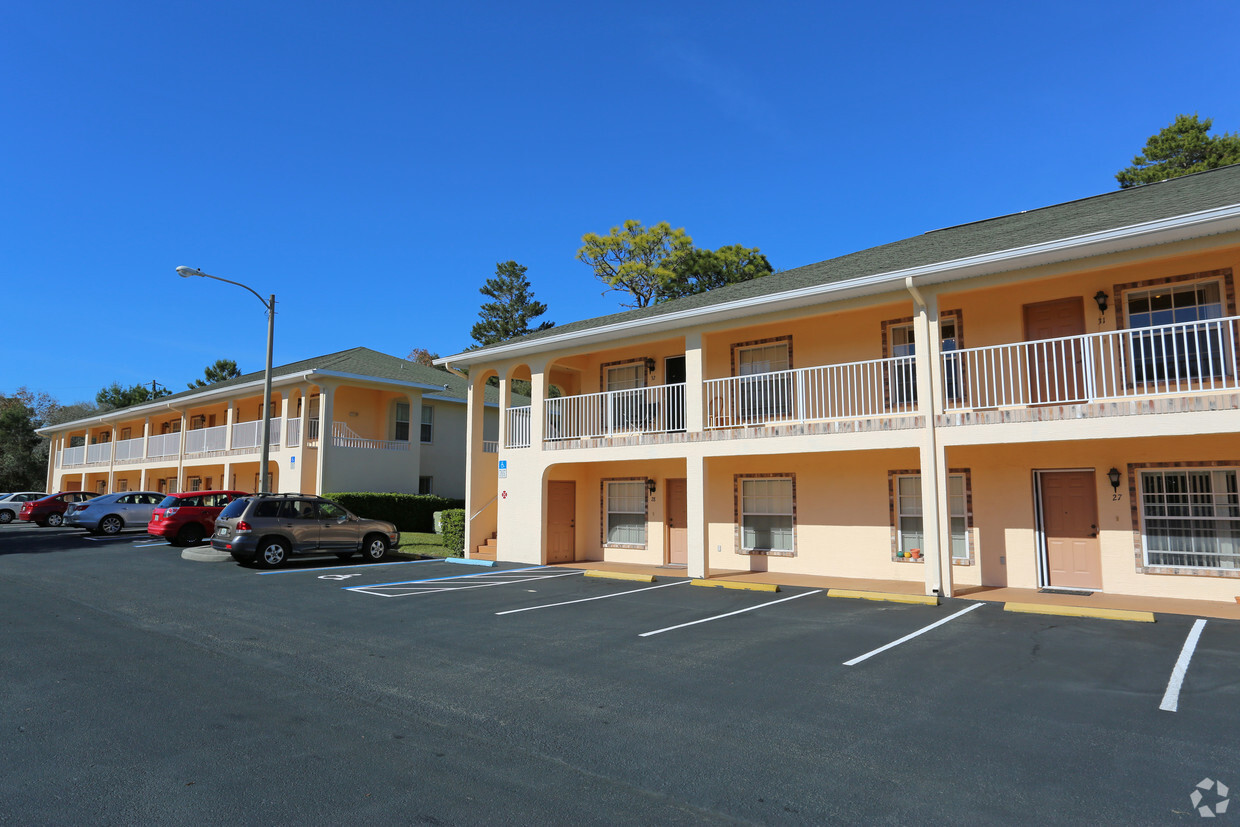 Building Photo - Port Apartments