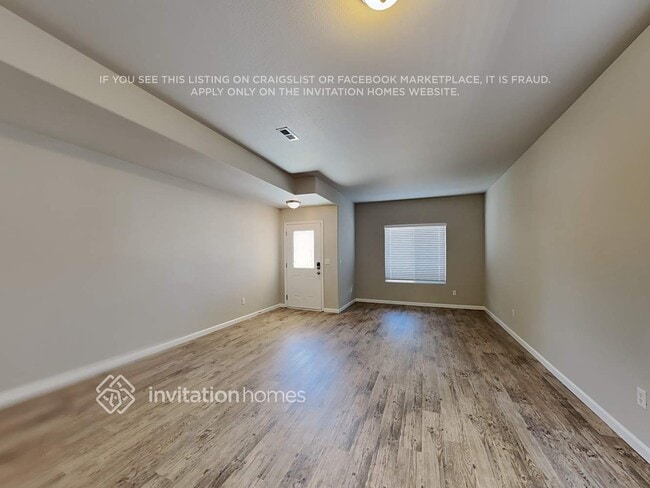 Building Photo - 9284 Sand Myrtle Dr