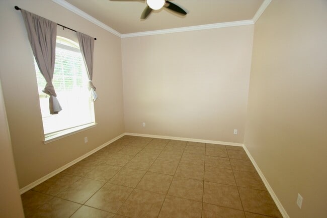 Building Photo - 28222 Helmsman Knolls Dr