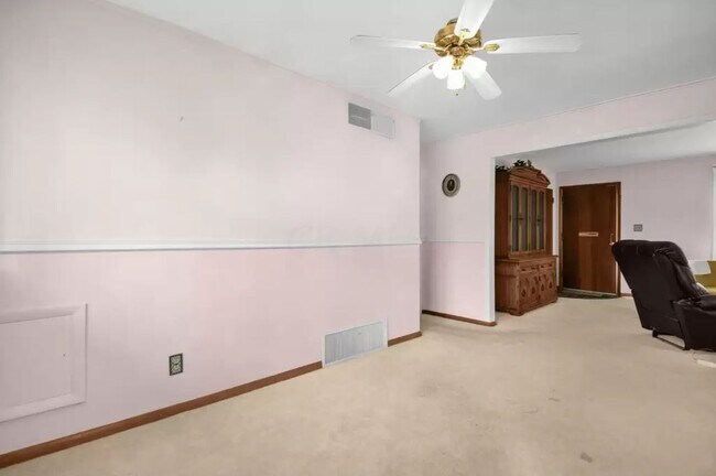 Building Photo - 4175 Wright Park