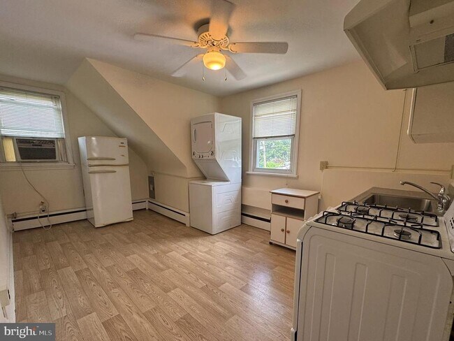 Foto del edificio - 410 Paoli Ave