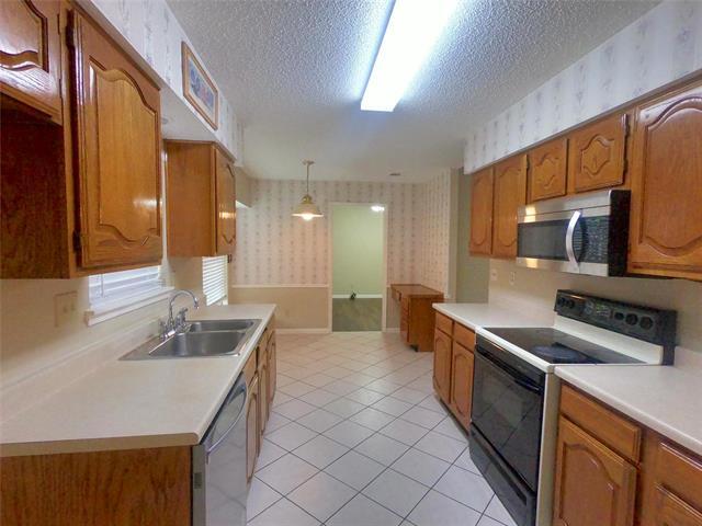 Building Photo - 2630 Kimberly Dr