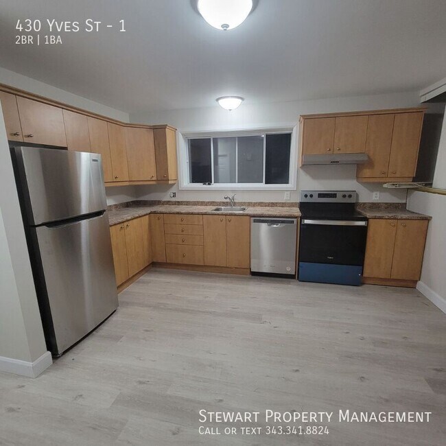 Building Photo - 430 Yves St