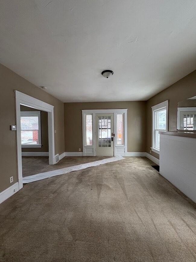 Building Photo - 907 Maryland Ave SW