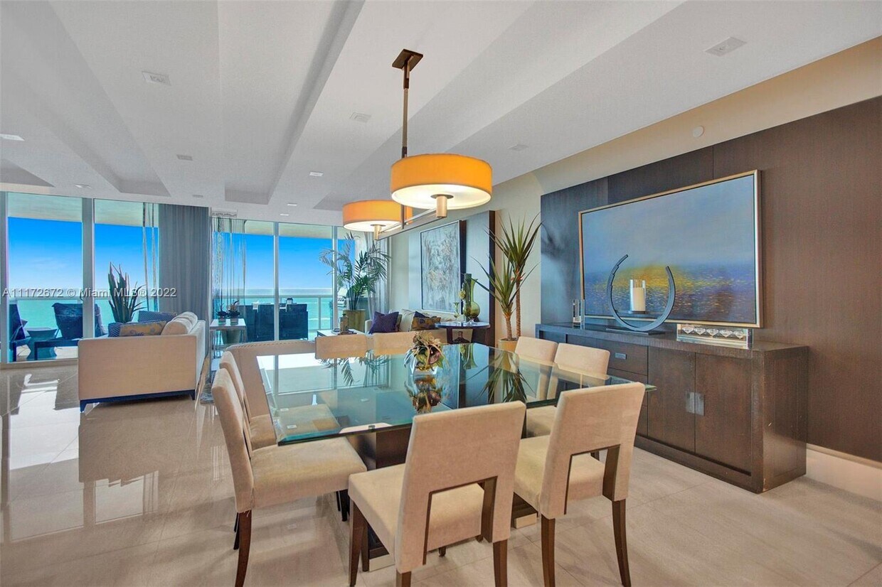 Primary Photo - 2711 S Ocean Dr