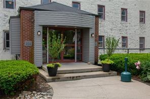 Building Photo - 494 Woonasquatucket Ave