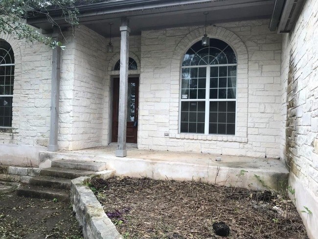 Building Photo - 4 br, 2.5 bath House - 9002 Rock Way Dr