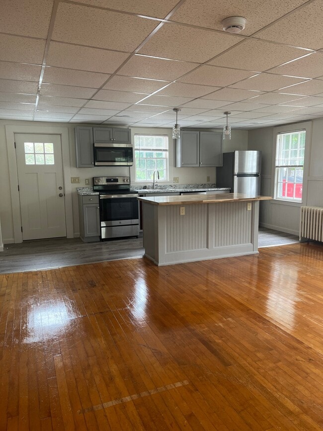 Building Photo - 14 Myrica Ave