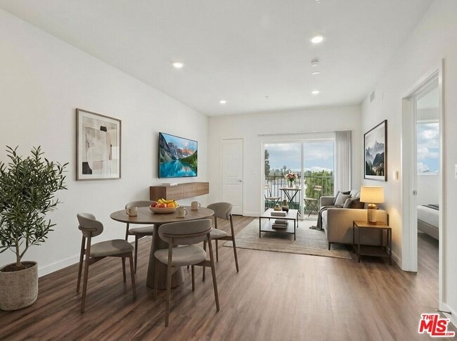 Foto del edificio - 3567 Chesapeake Ave